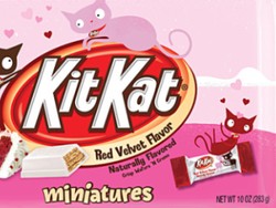 Valentine Masih Tahun Depan, Tapi Sudah Ada Cokelat Wafer Red Velvet yang Cantik