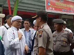 Penjelasan FPI Sragen Soal Upaya Masuk ke Swalayan yang Dicegah Polisi