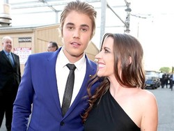 So Sweet! Hadiah Para Selebriti Untuk Ibu Tercinta di Hari Ibu