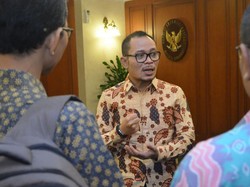 Menaker Hanif Dhakiri: TKA Ilegal Ada, Tapi Isu TKA China itu Politis