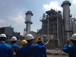 Saat Mahasiswa Belajar Cara Kerja Pembangkit Listrik Tenaga Gas dan Uap