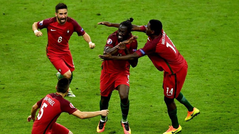 10 Momen Sepakbola Paling Banyak Di-Tweet Sepanjang 2016 10 Momen Sepakbola Paling Banyak Di-Tweet Sepanjang 2016