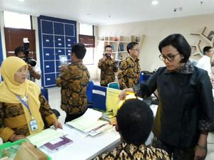 Begini Gaya Sri Mulyani Blusukan di Kantor Perbendaharaan Negara