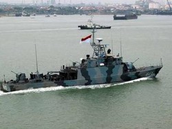 6 KRI dan 2 Pesawat Dikerahkan Cari 4 Prajurit TNI AL yang Hilang di Laut