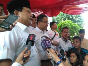 Anies Baswedan Berangkat ke Kediaman Prabowo untuk Konsolidasi Internal