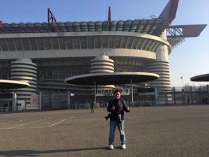 Bertandang ke Stadion AC Milan di Italia