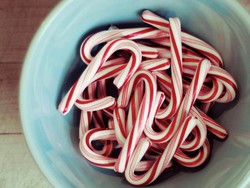 Ada-ada Saja, Viral Tren Masturbasi Pakai Ornamen Natal demi Kepuasan Seks