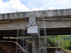 Robotic Total Station Awasi Jembatan Cisomang 24 Jam Penuh
