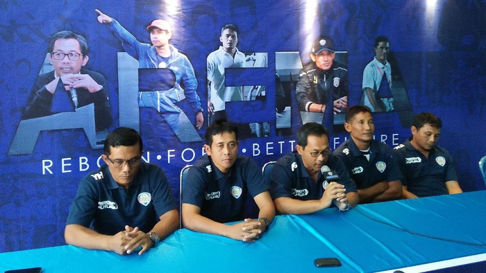 Janji Setia Tim Pelatih Arema