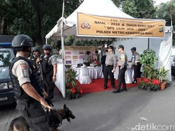 GKI Panglima Polim Sudah Dipenuhi Jemaat Misa Natal 2016