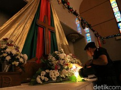 Jelang Natal, Brimob Polda Sumut Sterilisasi Gereja-gereja di Medan