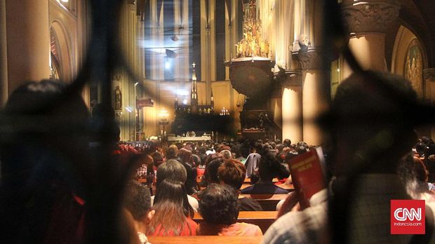 Meraba Wajah Jakarta Lewat Gereja