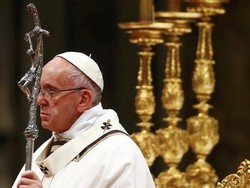 Paus Fransiskus Pimpin Misa Natal di Vatikan