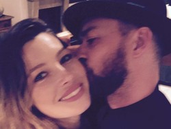 5 Selebriti yang Gemar Pamer Kemesraan dan Bikin Iri