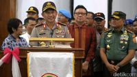 Kapolri dan Panglima TNI Tinjau Misa Natal