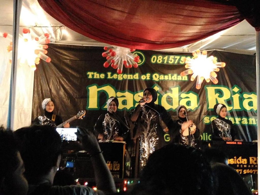 Racun Transparan, Lagu Terakhir KH Buchori untuk Nasida Ria Racun Transparan, Lagu Terakhir KH Buchori untuk Nasida Ria