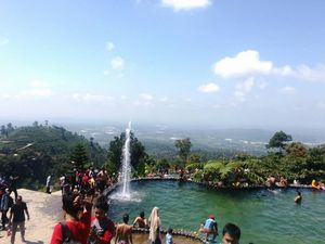 Sensasi Berenang di Pegunungan Ungaran