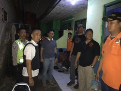 Polisi Geledah Rumah 3 Teroris Jatiluhur di Padalarang