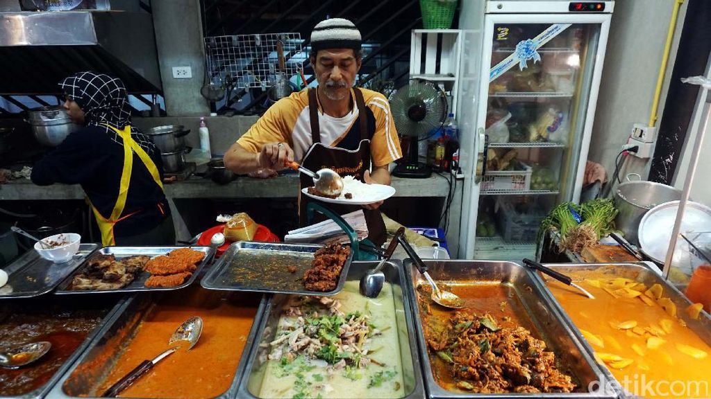Mudahnya Mencari Kuliner Halal di Thailand