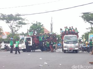 Parade Bela Persebaya Usai, Bonek Membubarkan Diri