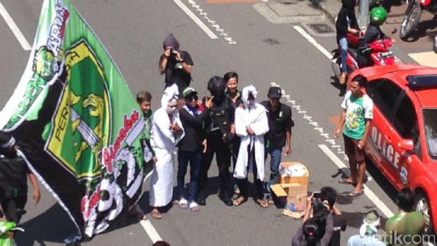 Bonek Turun ke Jalan, Gelar 'Parade Bela Persebaya'