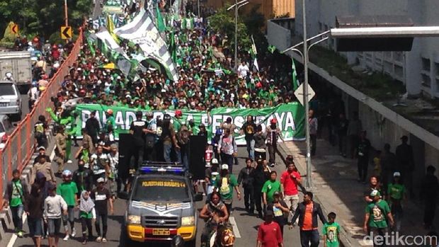 Bonek Turun ke Jalan, Gelar 'Parade Bela Persebaya'