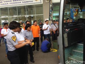 Plt Gubernur DKI Cek Fasilitas Terminal Pulogebang Jelang Diresmikan Plt Gubernur DKI Cek Fasilitas Terminal Pulogebang Jelang Diresmikan