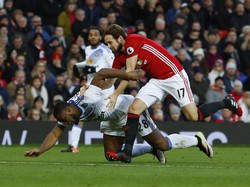 Daley Blind Bawa MU Memimpin 1-0