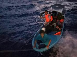 Perahu Rakyat Terbalik di Sorong, 12 Penumpang Berhasil Diselamatkan