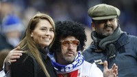 Loh, kok ada Elvis Presley di King Power Stadium? (Foto: Reuters-Getty Images)