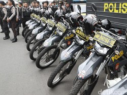 Polisi Atur 2 Kelompok Massa Demonstran Saat Sidang Ahok