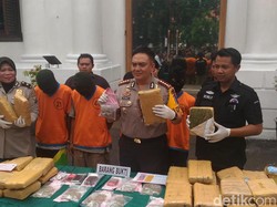 Empat Kurir Narkoba Dibekuk, Polisi Sita 40 Kg Ganja dan 4.729 Ekstasi