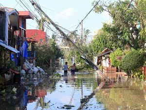 Begini Dampak Kerusakan Topan Nock-Ten di Filipina