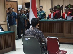 Hakim Anggap Keberatan Ahok soal Bangun Masjid Tak Terkait Dakwaan