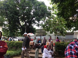 Pendukung Ahok Berkumpul di Rumah Lembang, Bersiap Berangkat ke Pengadilan