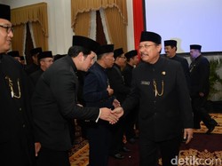 1.444 Pejabat Eselon IV Pemprov Jatim Dimutasi