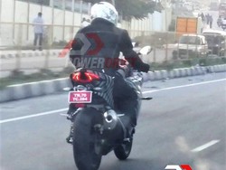 Tampang TVS Akula 310 Saat di Tes Jalanan