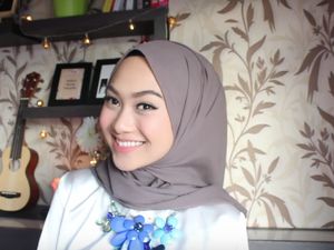 Tampil Cantik Mirip Blogger Indah Nada Puspita dengan Tutorial Hijab Ini