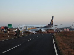 Pesawat Maskapai India Tergelincir Saat Akan Lepas Landas, 15 Orang Luka