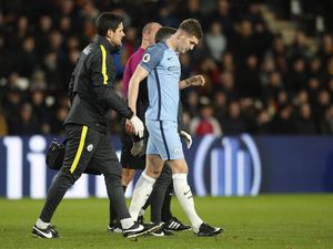 Guardiola Sebut Cedera Stones Tak Parah
