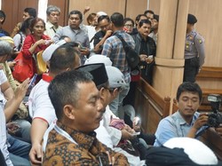 Datangi Eks PN Jakpus, Timses dan Keluarga Beri Dukungan ke Ahok