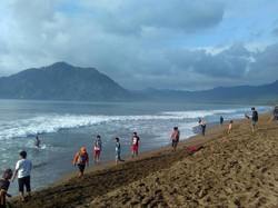 Keren! Pantai Prigi di Trenggalek Akan Punya Panggung 360 Derajat