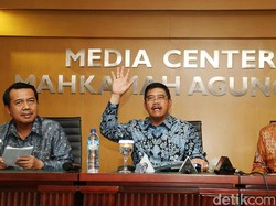 Ketua MA Mutasi Dora ke Pekanbaru