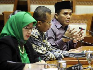 Catatan Akhir Tahun Fraksi PPP Catatan Akhir Tahun Fraksi PPP