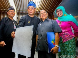 Pemkot Bandung Luncurkan Akta Kelahiran Braille