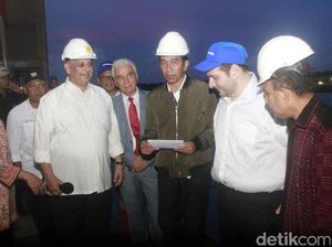 Jokowi Kunjungi Kapal Listrik Apung 60 MW di Kupang-NTT Jokowi Kunjungi Kapal Listrik Apung 60 MW di Kupang-NTT