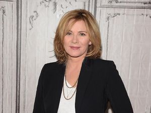 Pandai Memakai Gadget Jadi Resolusi Bintang Sex And The City di 2017