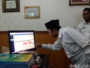 DPRD Kota Mojokerto Soroti Absensi Online yang Kurang Serius