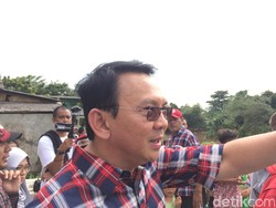 KM Zahro Express Terbakar, Ahok: Angkutan Kapal Sudah Nggak Bener