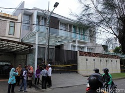 Ramlan Butarbutar Cs Beraksi Saat Sopir Dodi Turunkan Kursi